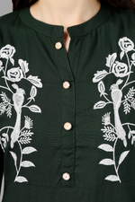 Thumbnail for House of RP Women's Green Rayon Chicken Embroidered Straight Kurta - Distacart