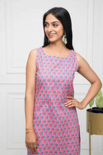 Thumbnail for Myshka Women Pink Solid Cotton Straight Round Neck Kurtas - Distacart
