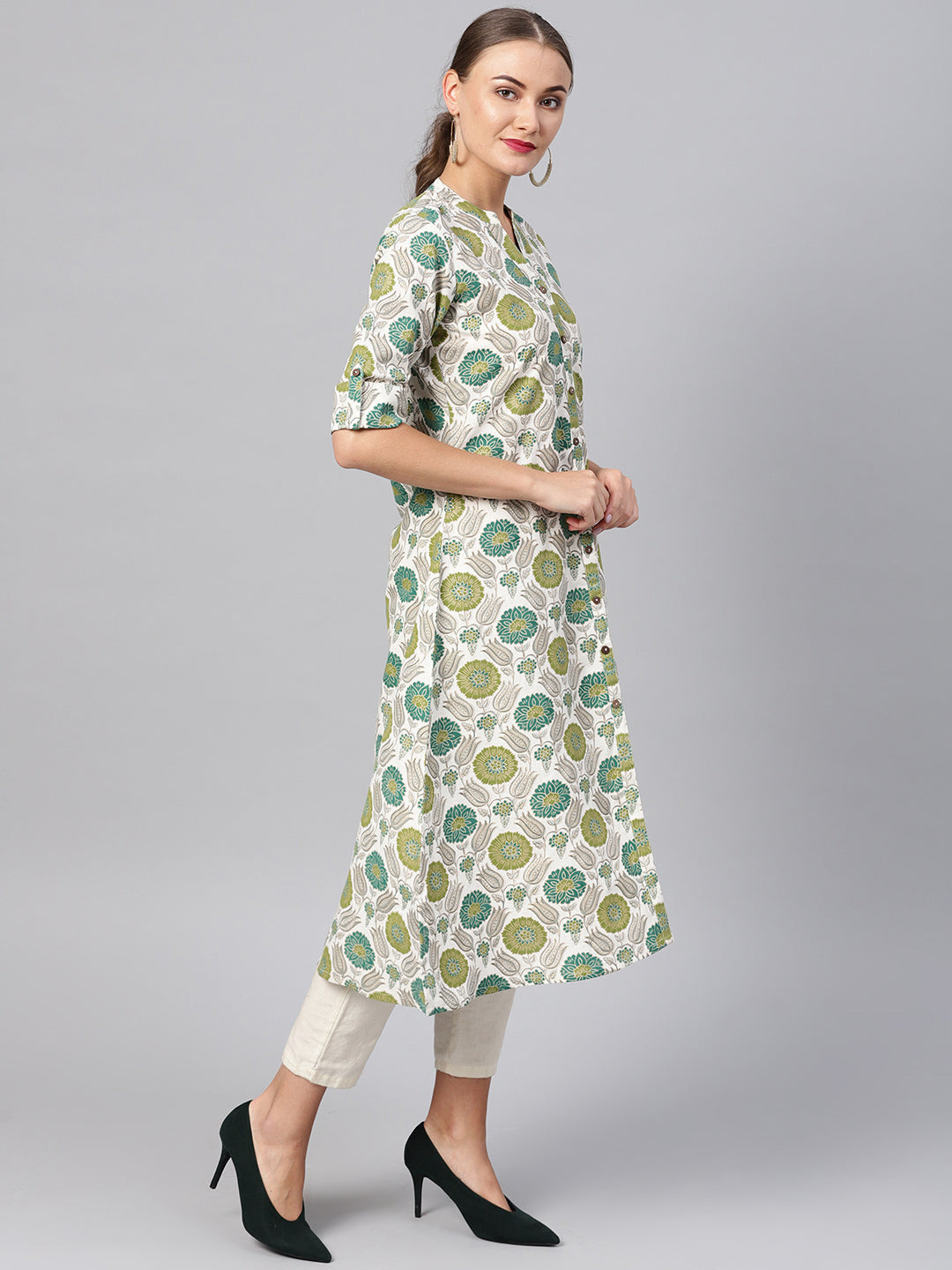 Varanga Women Off-White & Green Printed A-Line Kurta - Distacart