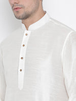 Thumbnail for VM by Vastramay Men's White Silk Blend Kurta Pyjama Set - Distacart
