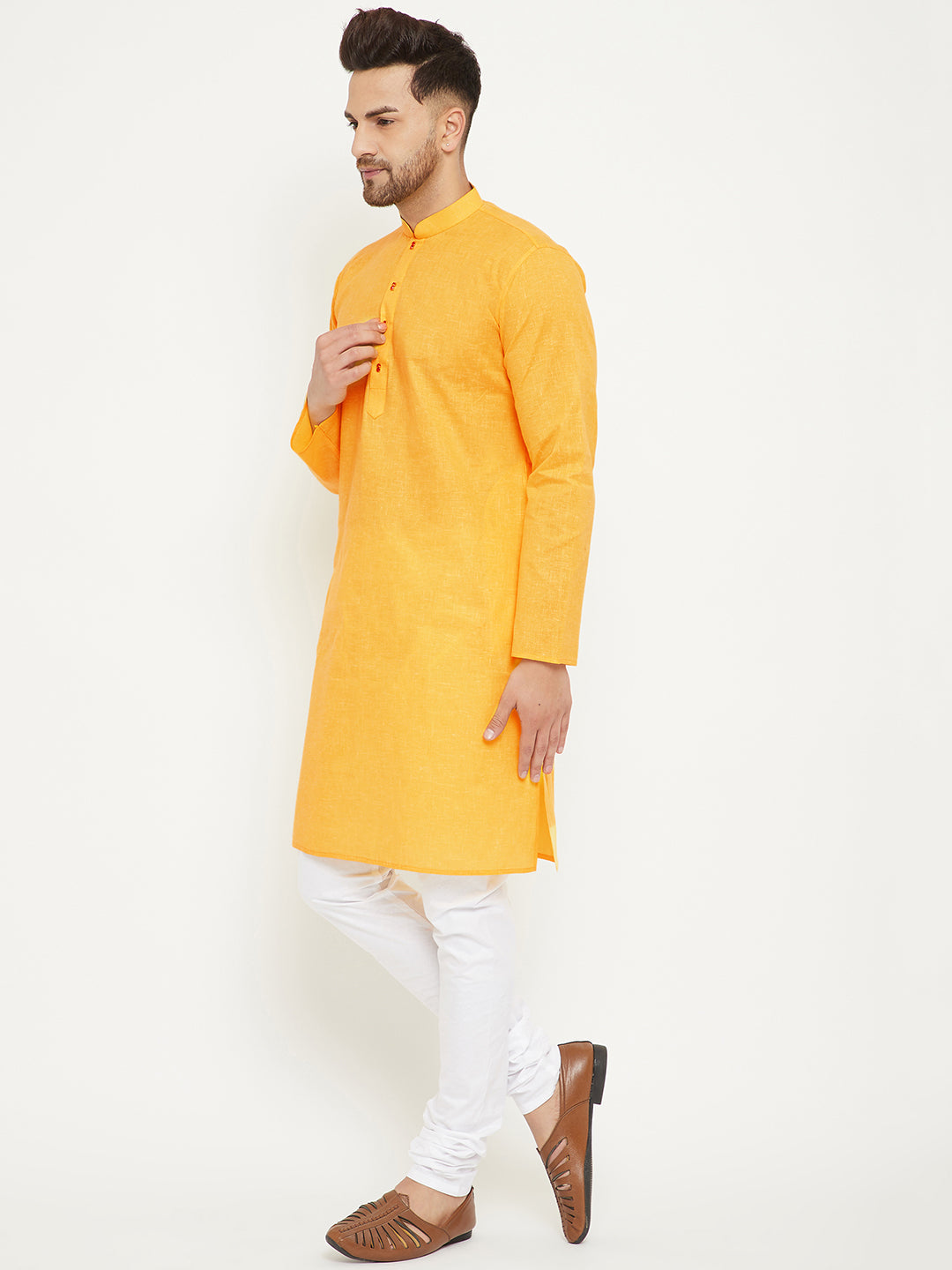 VM by Vastramay Men's Yellow And White Cotton Blend Kurta Pyjama Set - Distacart