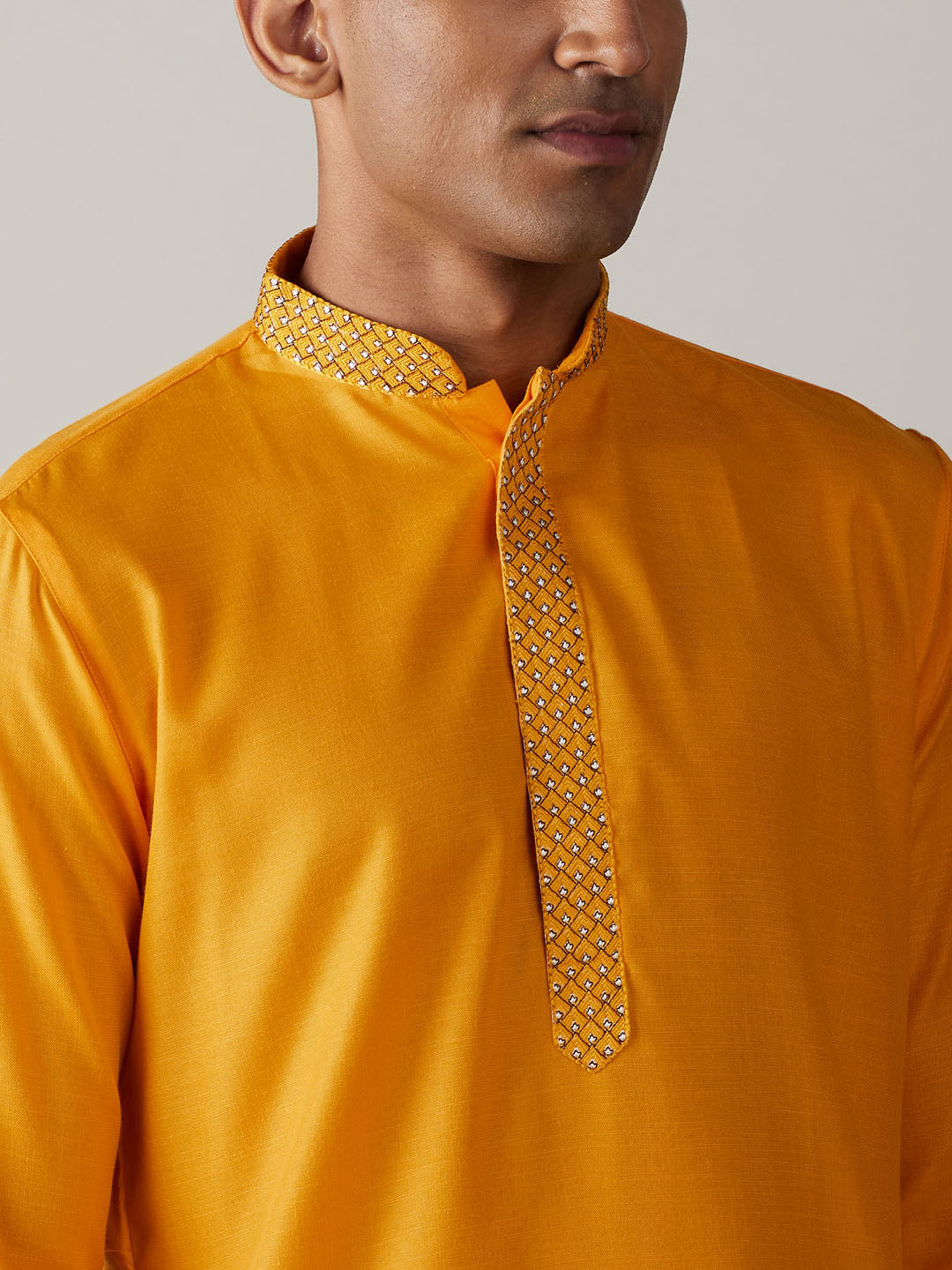 Vastramay Men's Yellow Cotton Blend Kurta - Distacart