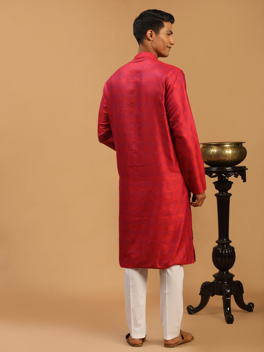 Vastramay Men's Red Silk Blend Kurta & Pyjama - Distacart