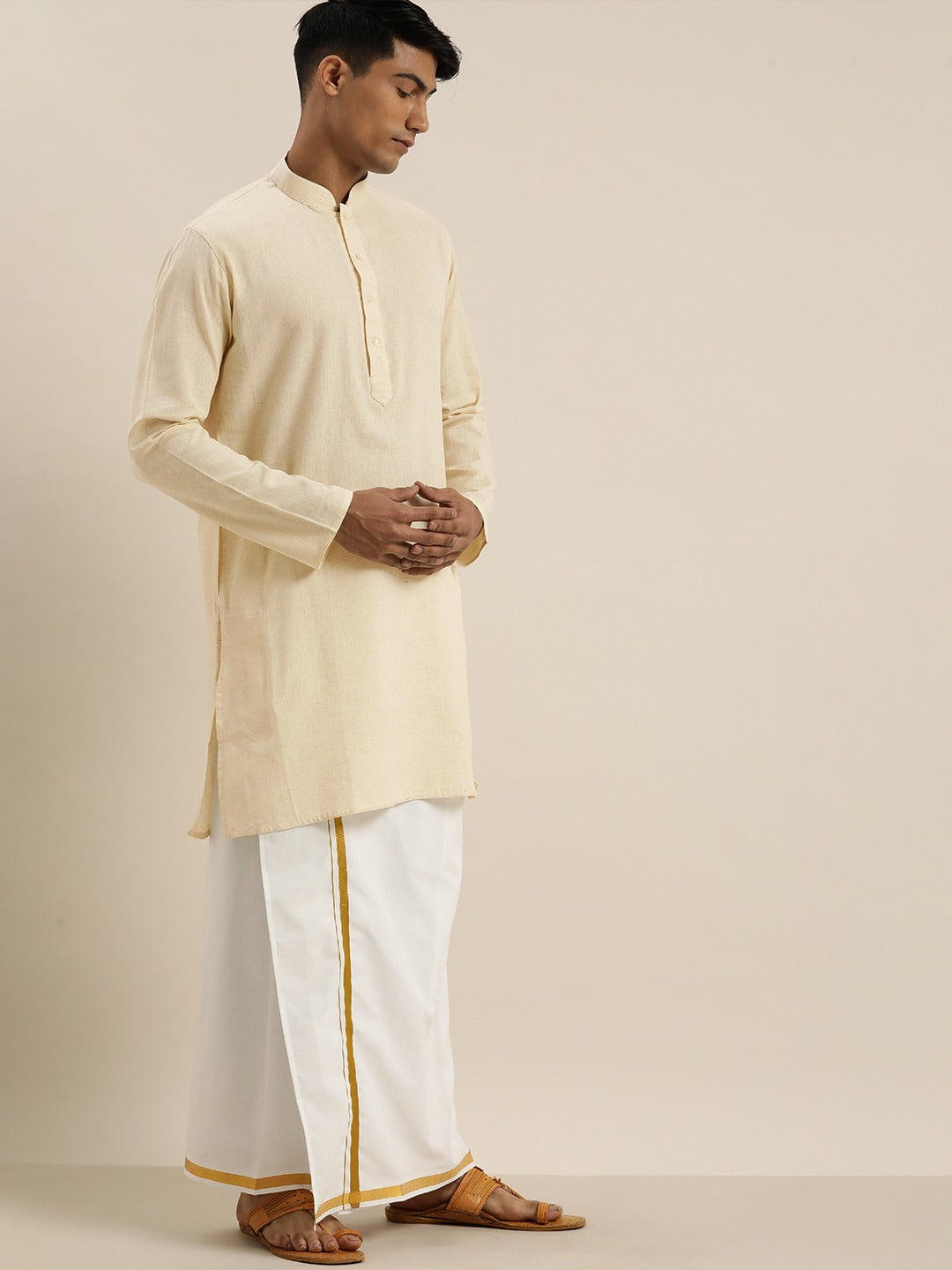 Vastramay Men's Cream And White Cotton Short Kurta And Mundu - Distacart