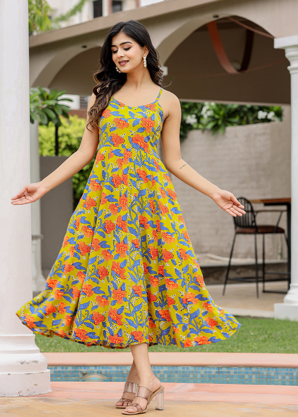 sleeveless dress|| sleeveless kurti||#cotton printed sleeveless suit||  #summer #suit design|| - YouTube