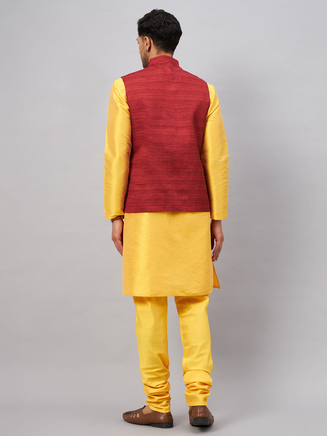 VM by Vastramay Men's Yellow And Maroon Silk Blend Jacket, Kurta And Pyjama Set - Distacart