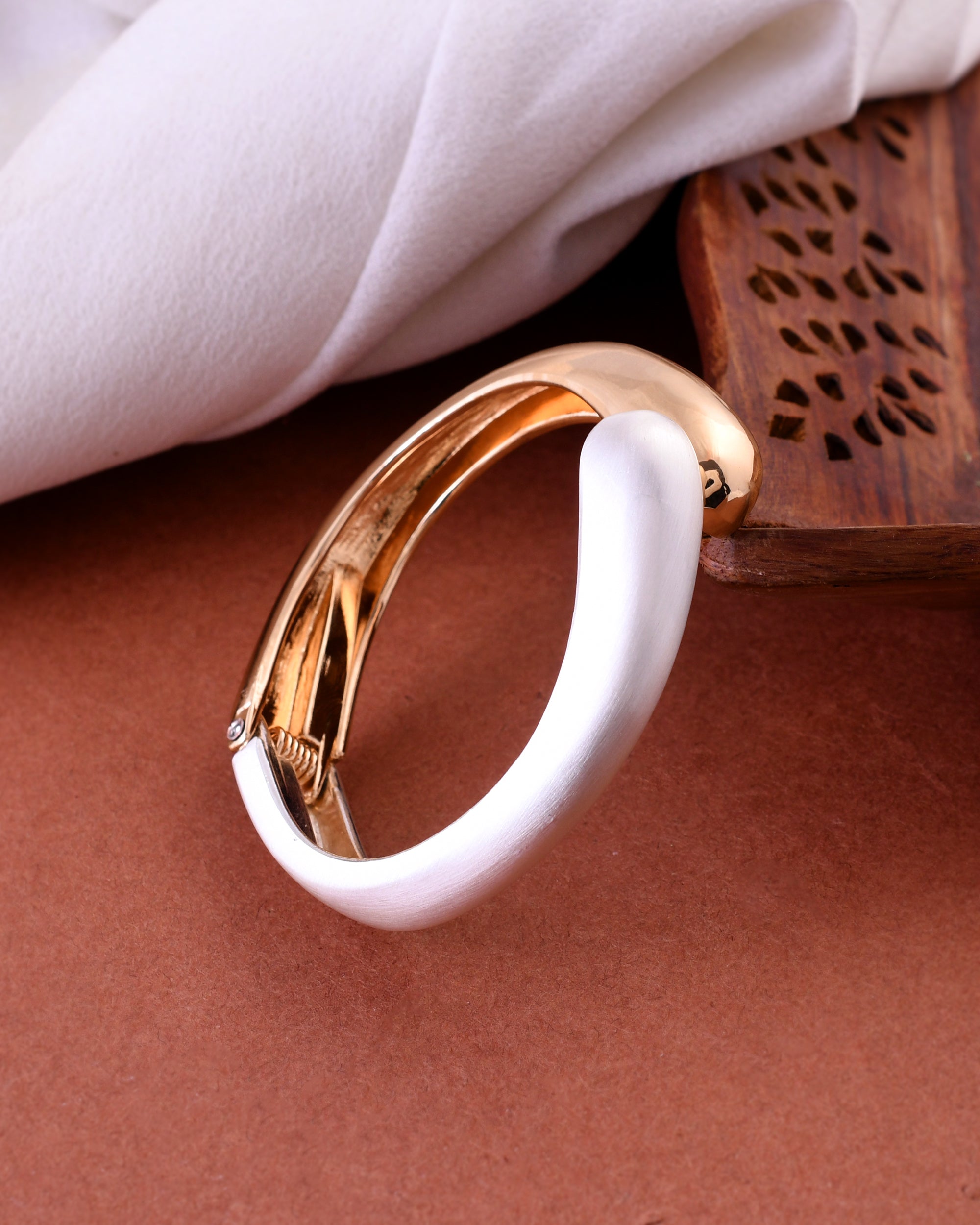 VOJ Women Stainless Steel Gold And Silver Plated Bracelet - Distacart