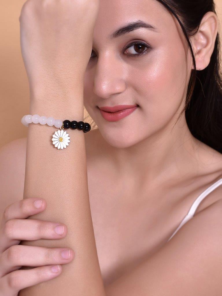 VOJ Black White Beads White Flower Elastic Bracelet - Distacart