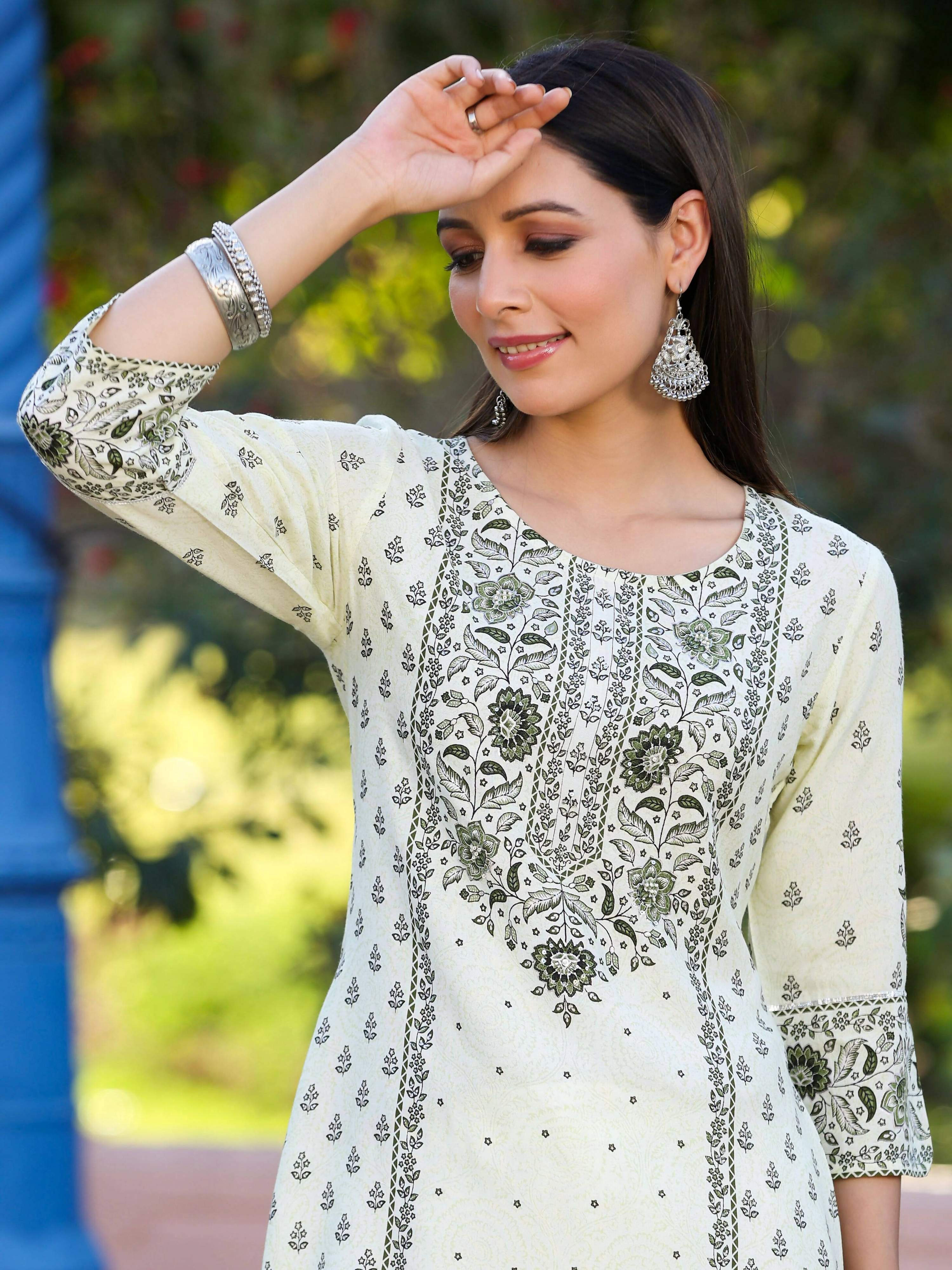 Juniper Women's Green Rayon Staple Kalamkari Floral Placement Printed Kurta - Distacart