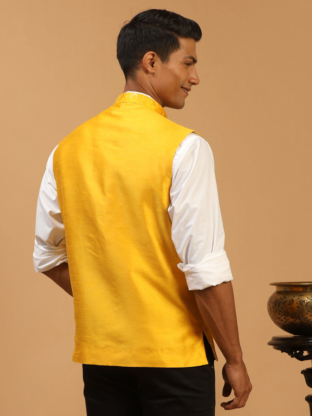 Shrestha by Vastramay Men's Yellow Silk Blend Nehru Jacket - Distacart