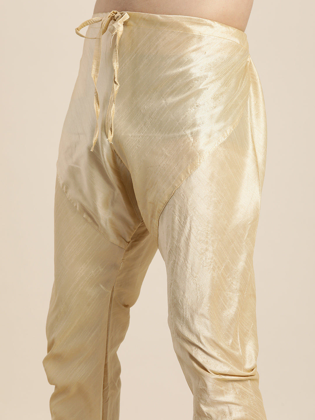 Shrestha By Vastramay Men's White And Gold Silk Blend Kurta Pyjama Set - Distacart
