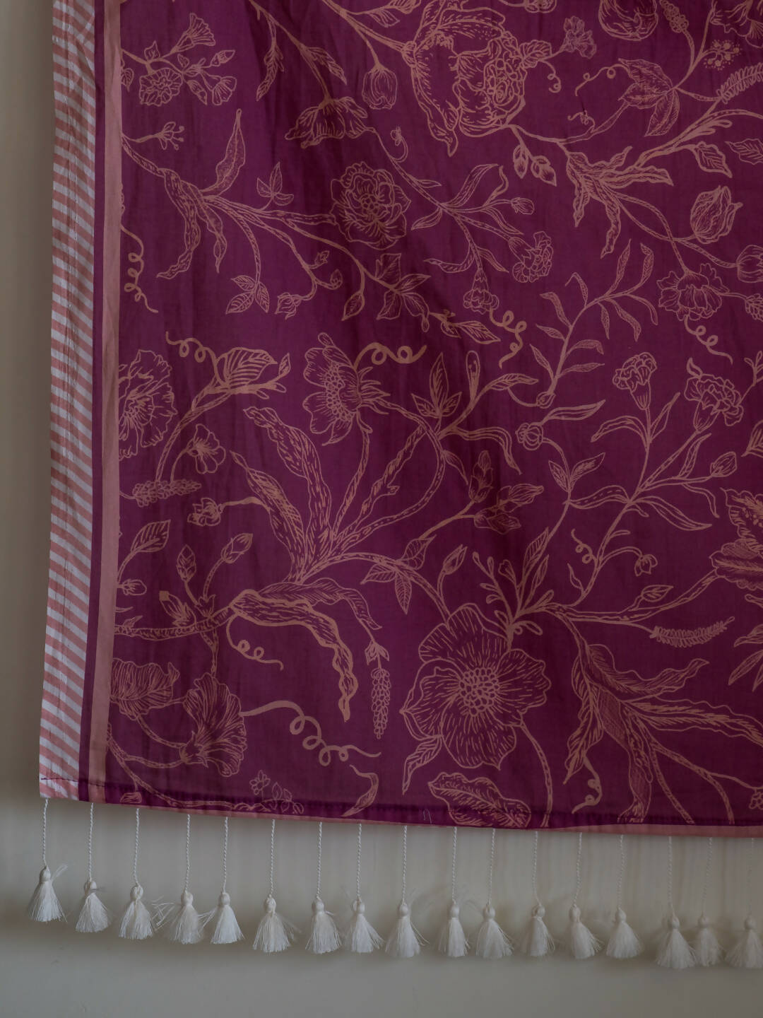 Suta Magenta Floral Pure Cotton Saree - Distacart