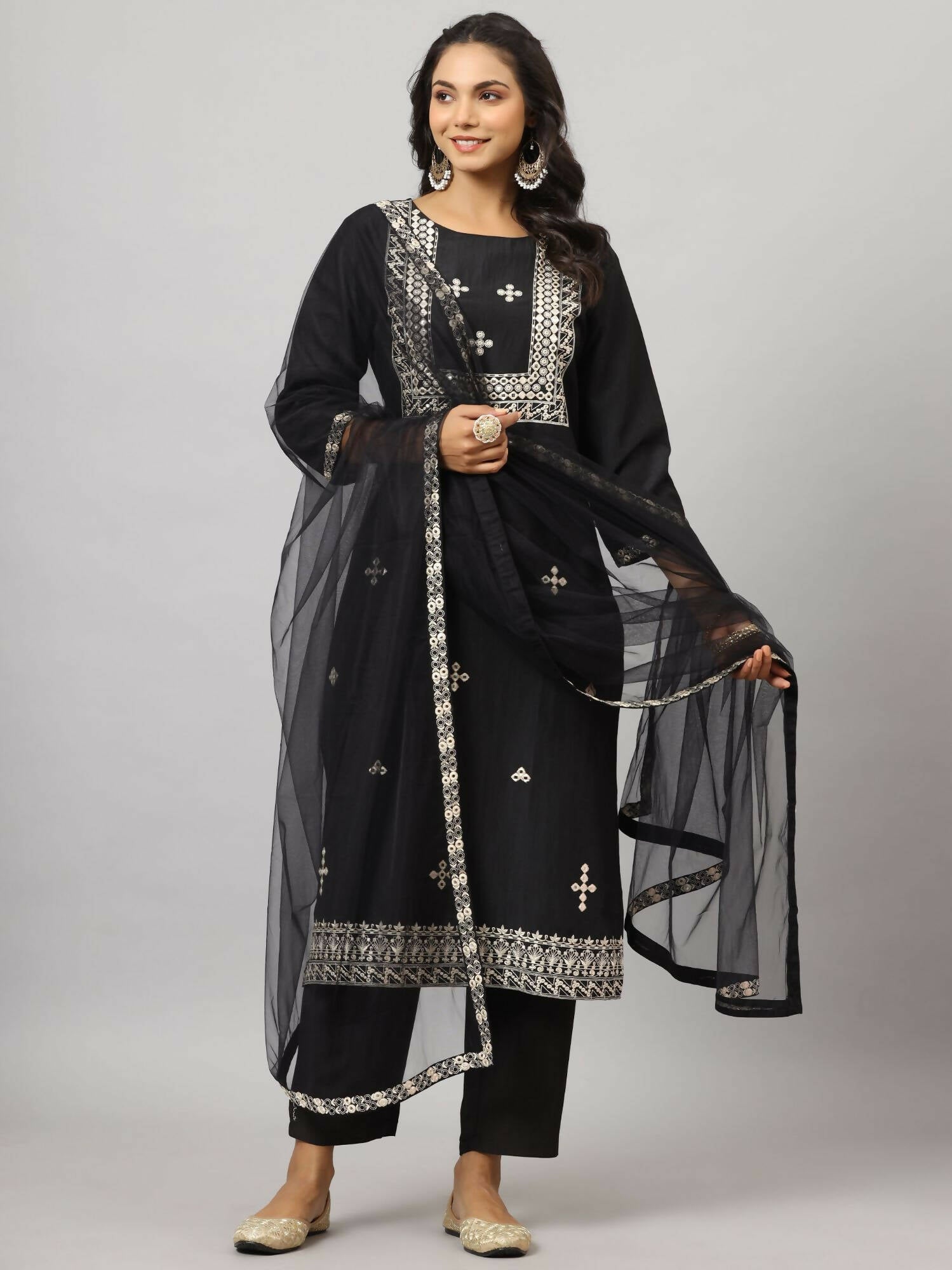 Juniper Women's Black Chinnon Solid Embroidered Kurta Set - Distacart