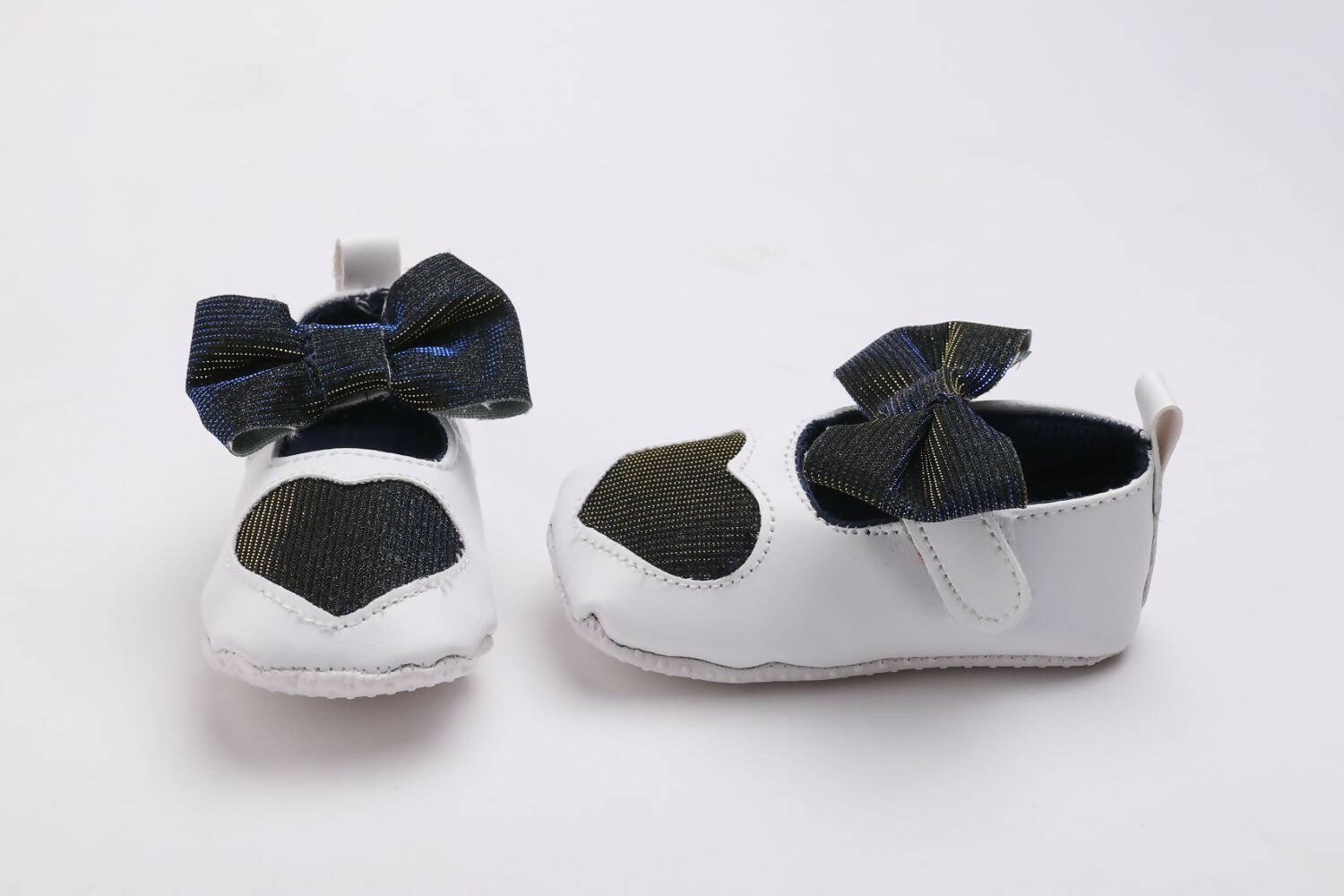 Tiny Bugs Girls Heart Bow Detailing Booties - White & Black - Distacart