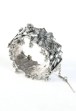 Tehzeeb Creations Oxidised Bracelet With Mirror And Kundan