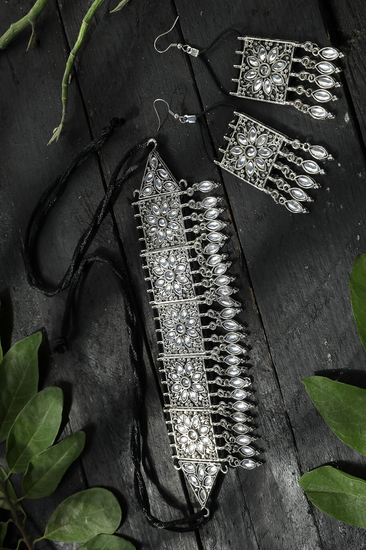 Mominos Fashion Johar Kamal Women Silver-Plated Brass Finish Mirror Work Choker - Distacart