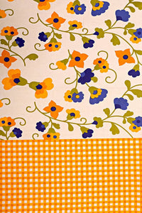 Thumbnail for Vamika Printed Cotton Yellow Bedsheet With Multicolor Pillow Covers (LEOC_CHKM_Y) - Distacart
