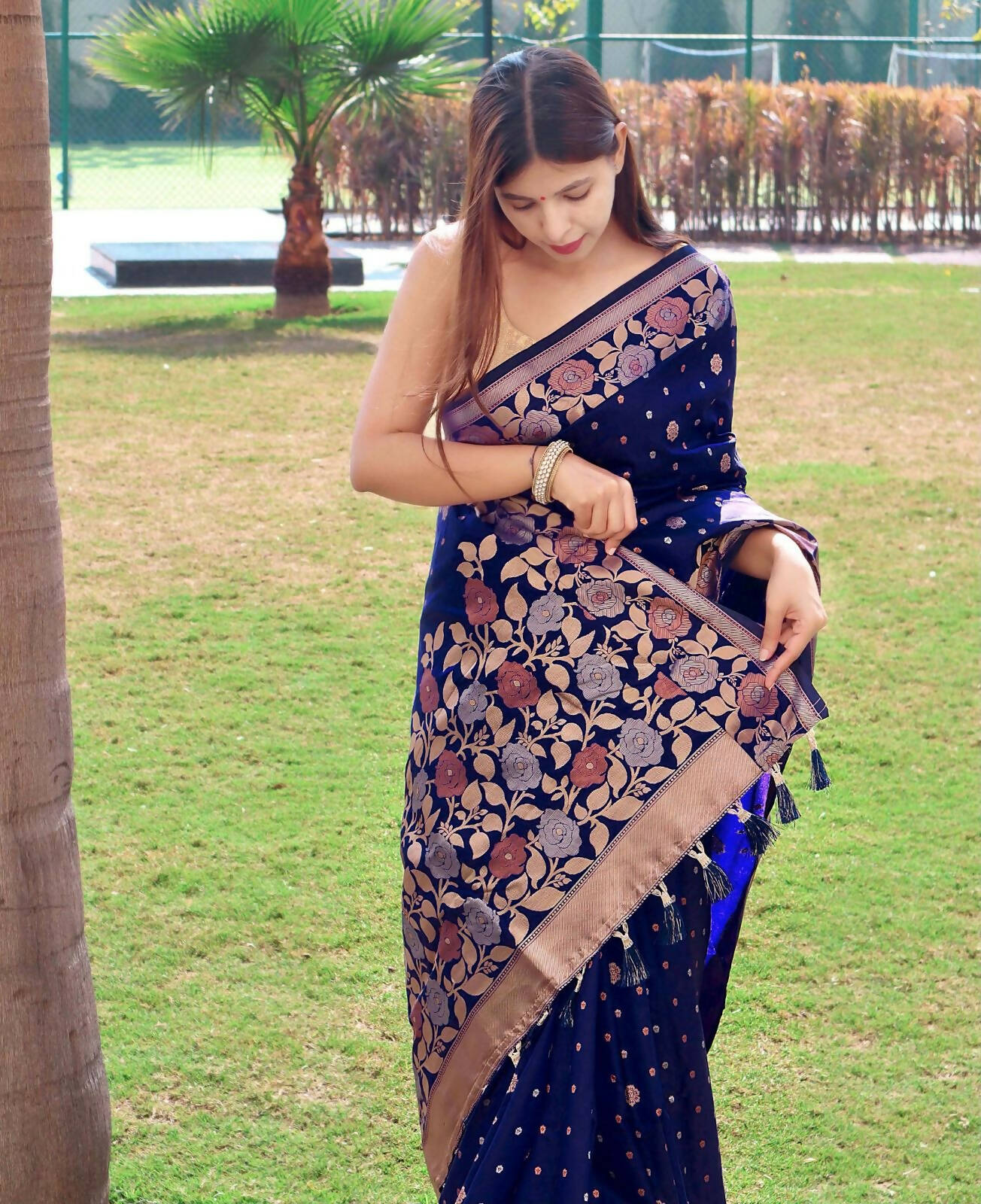 DEIANA'S Beautiful Golden Jari with New Design Soft Lichi Silk Saree - Navy Blue - Distacart