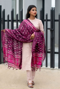 Thumbnail for Jompers Women Pink Solid Kurta with Trousers & Dupatta - Distacart