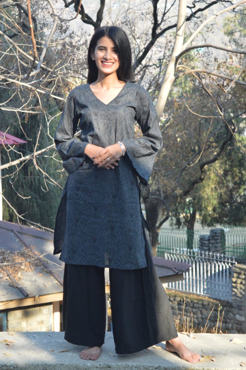 Jompers Women Charcoal Grey & Black Printed Straight Kurta - Distacart