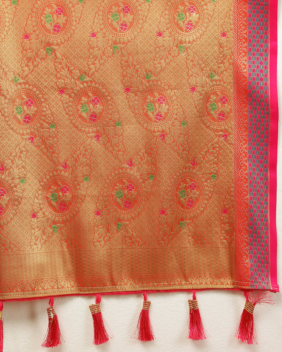 Lorenvalley Fashion Mehndi Kanjivaram Silk Woven Design with Zari Weaving Saree - Distacart
