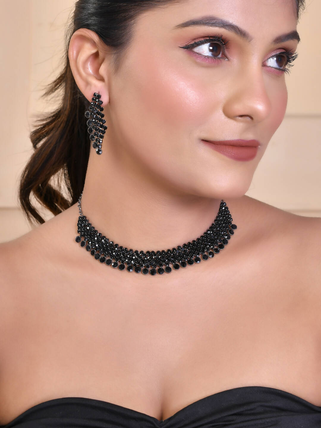 VOJ Women Black Color stainless steel Jewellery Set - Distacart