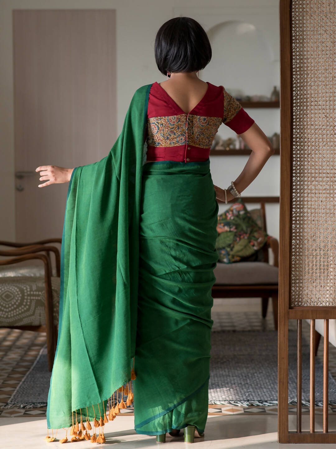 Suta Green Solid Cotton Blend Saree - Distacart