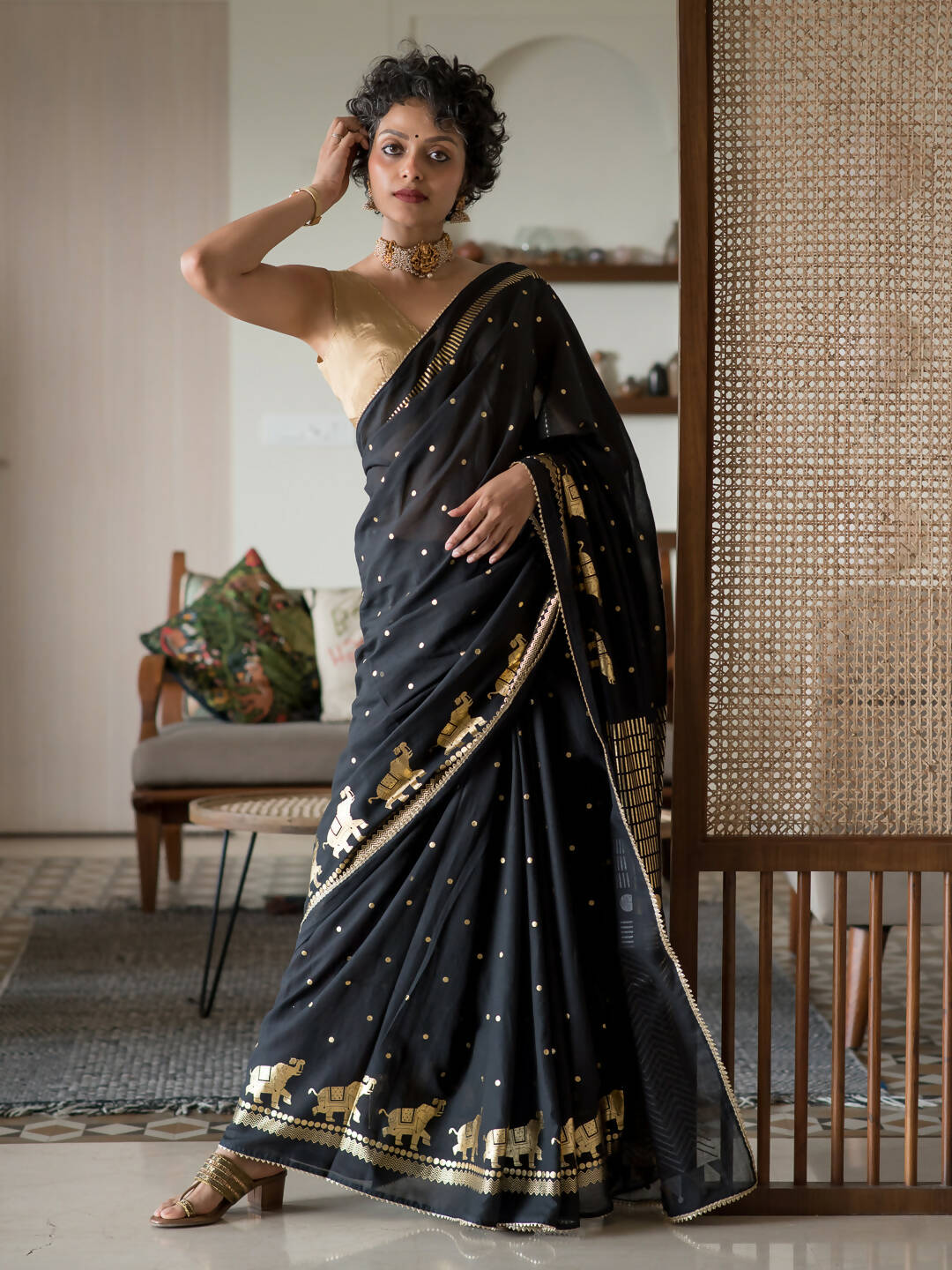 Suta Black Ethnic Motifs Cotton Blend Saree - Distacart