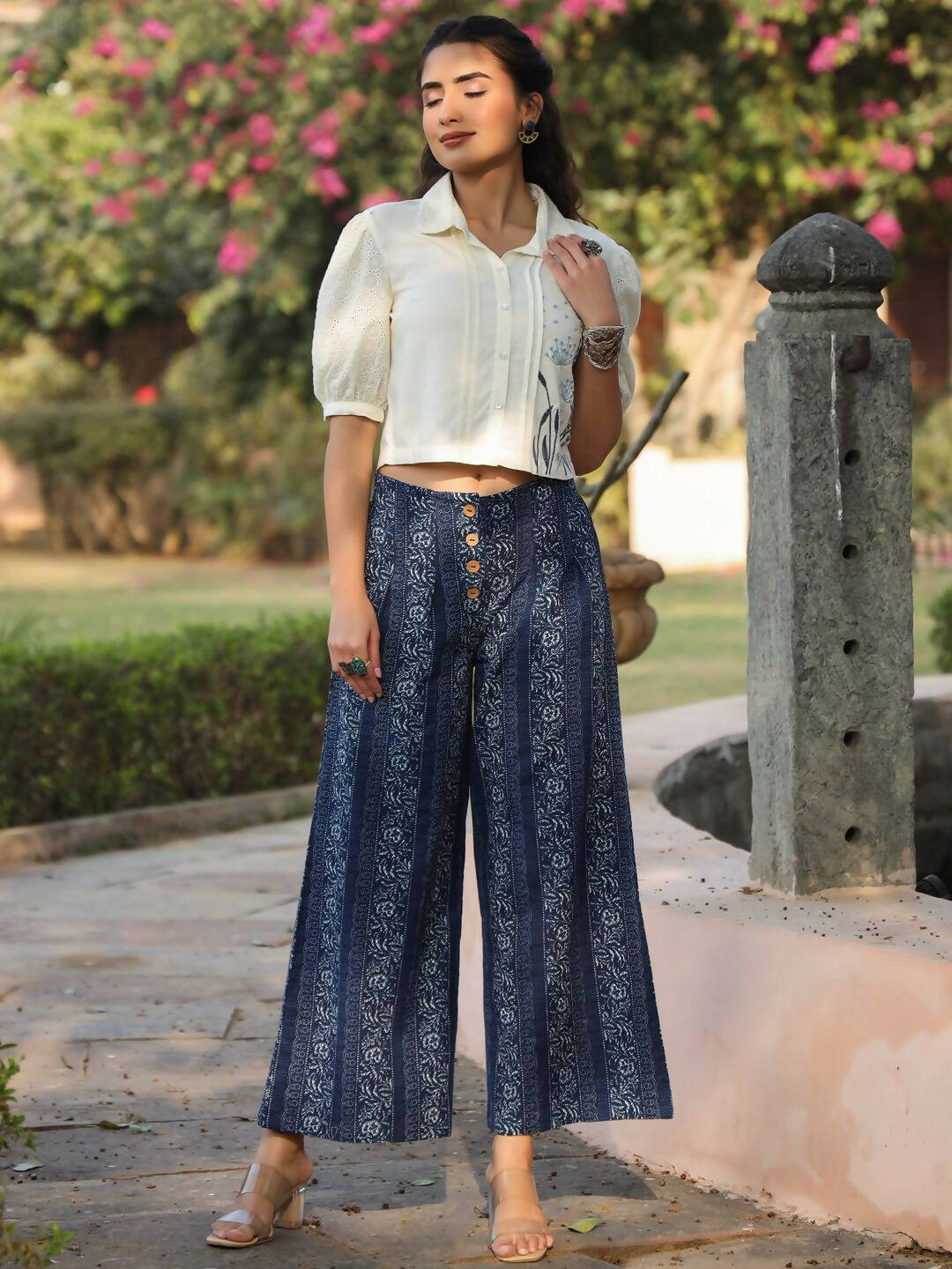 Juniper Women's Off-White-Indigo Straight Clothing Set - Distacart