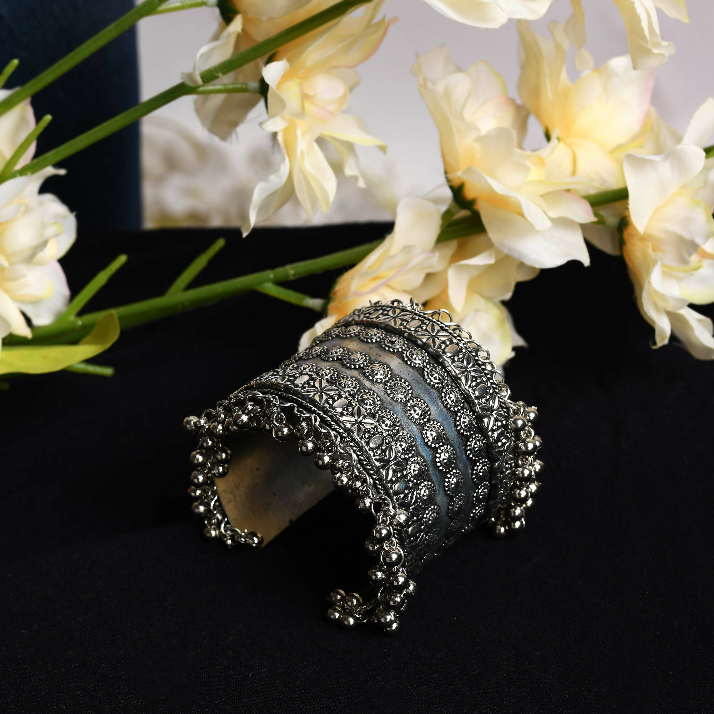 Buy Fida Wedding Ethnic Silver Plated Floral Embossed Ghungroo Bracelet for  Women online