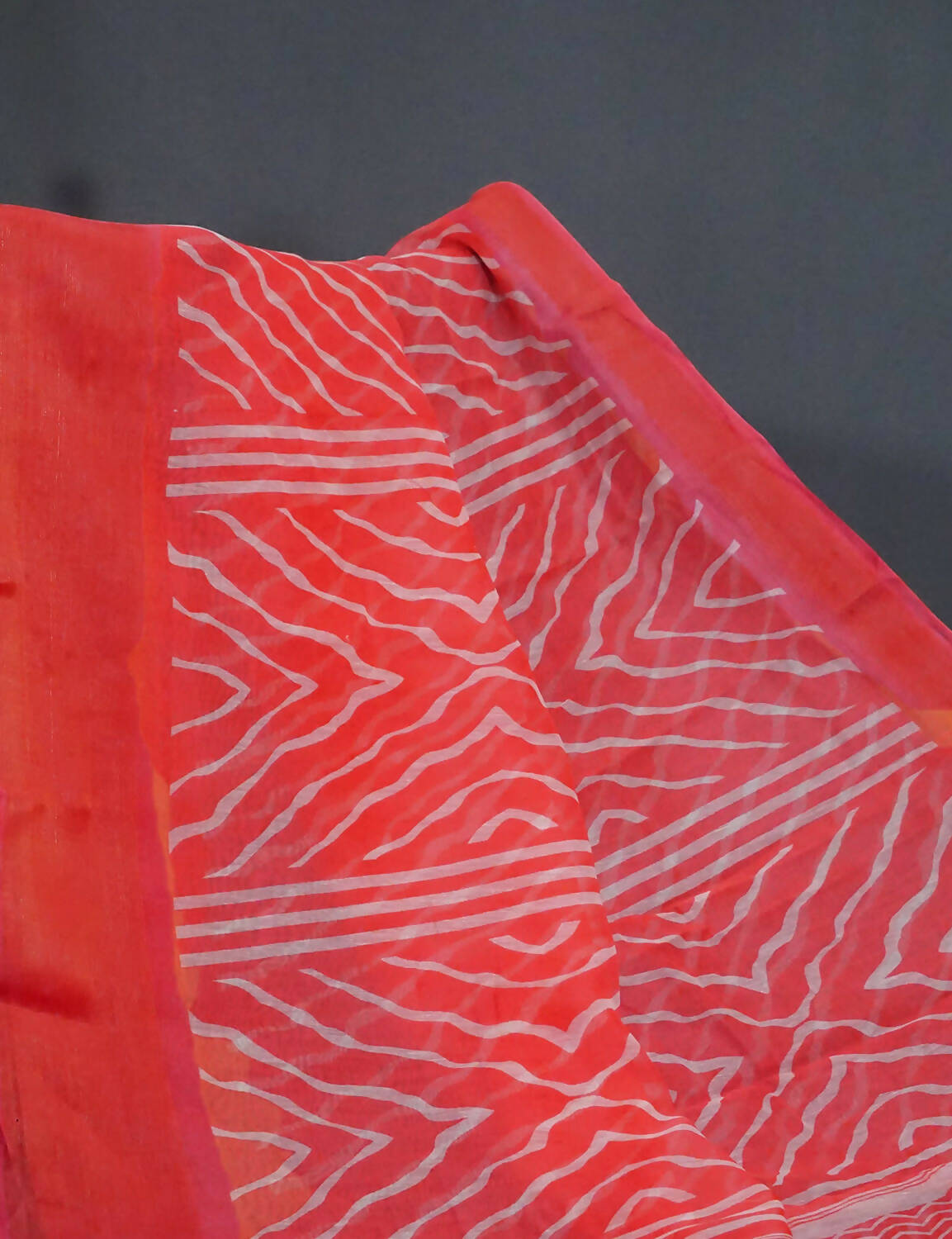 Shades Of Peach Mix Orange With Lehariya Design Semi Chanderi Saree By Gayathri Reddy Designer Studio - Distacart