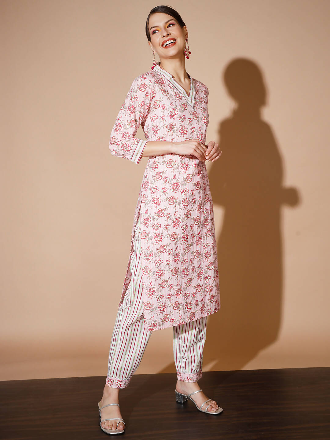 Myshka Women Pink Floral Kurta & Trousers - Distacart