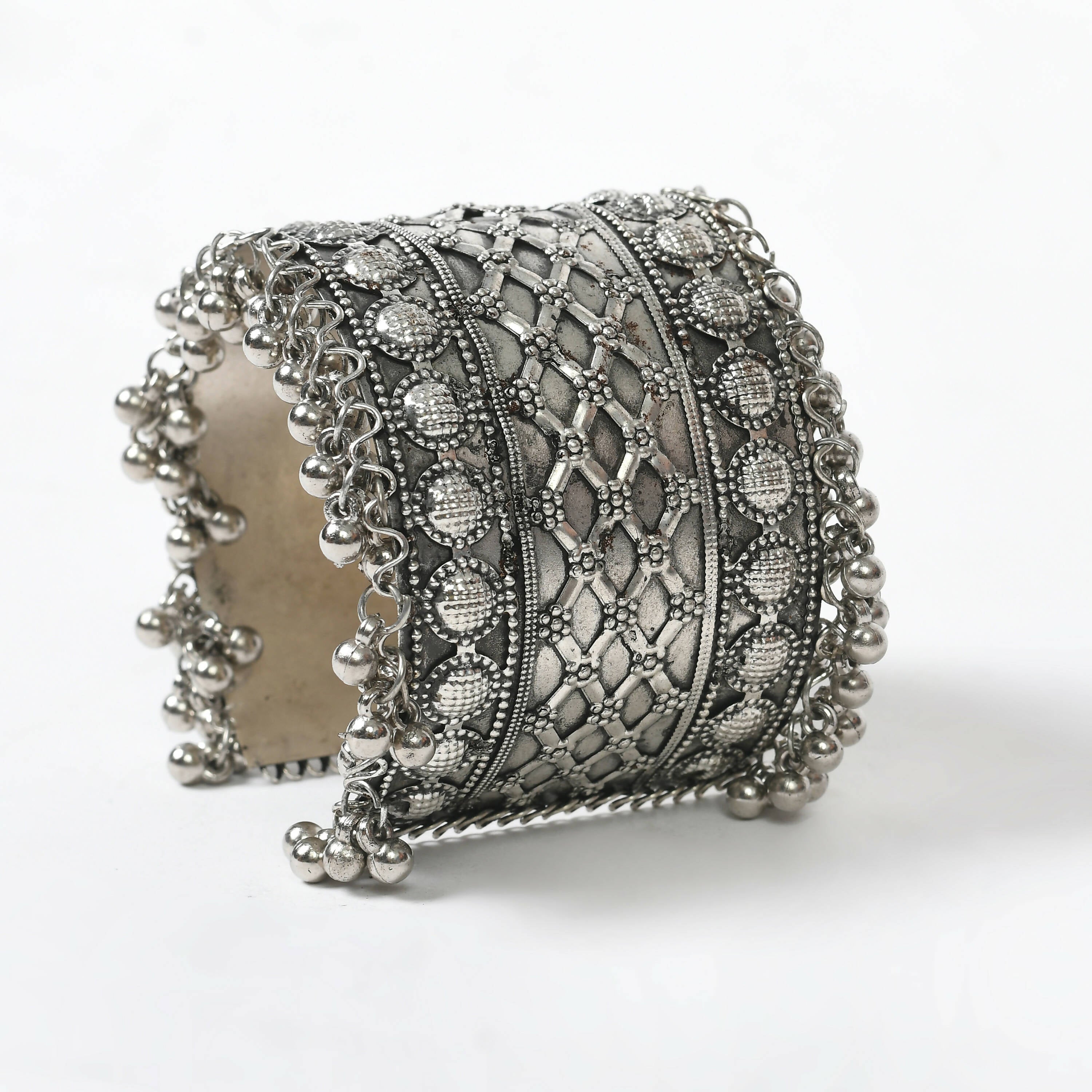 Mominos Fashion Joharkamal Oxidised Silver-Plated Ghungroo Handcraft Bracelet - Design 023 - Distacart
