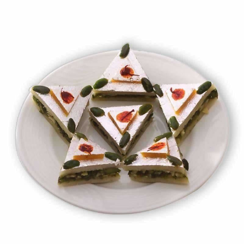 Dadu's - Badam Pista Sandwich - Distacart