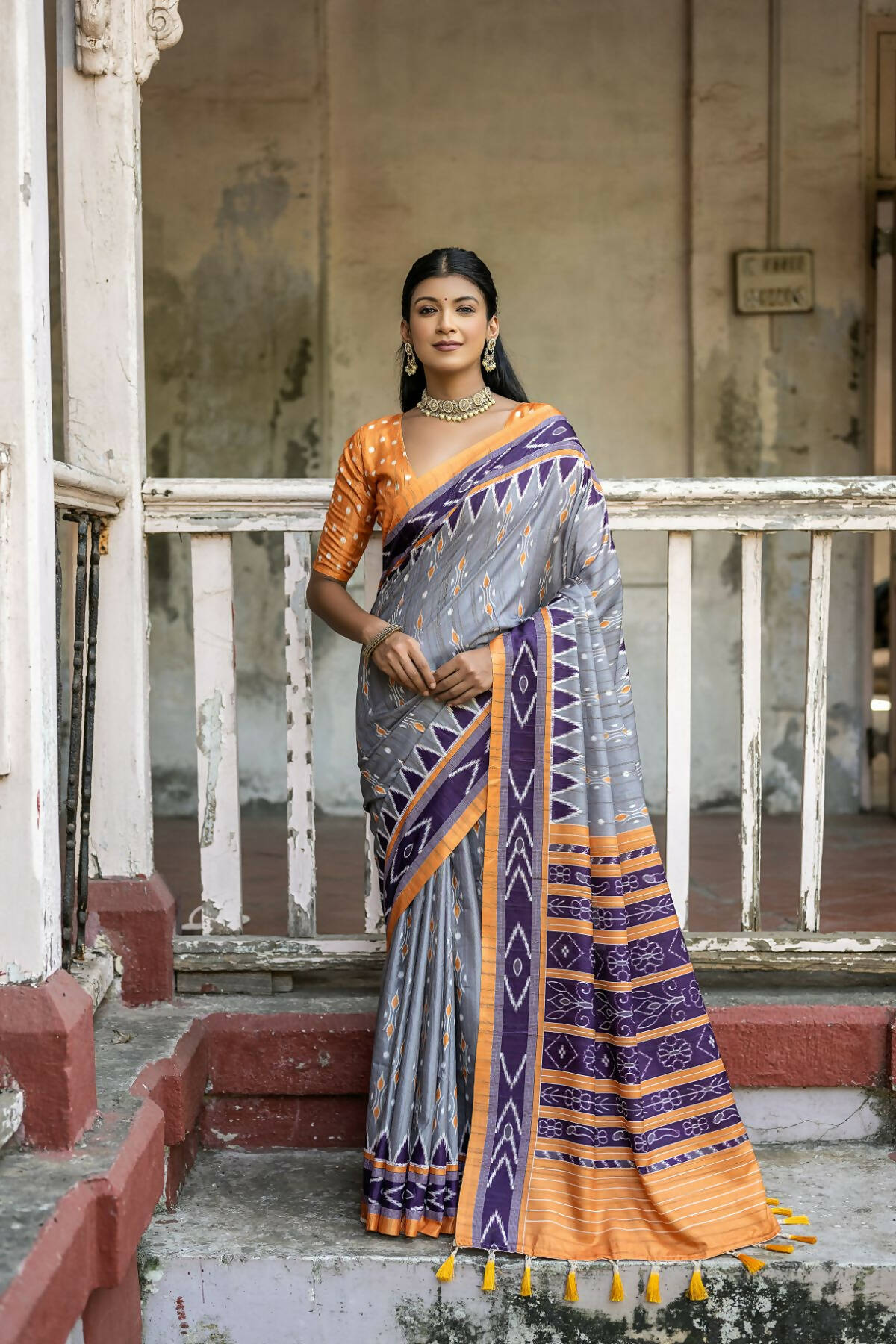 Vishnu Weaves Women's Grey Cotton Silk Printed Saree with Blouse - Distacart
