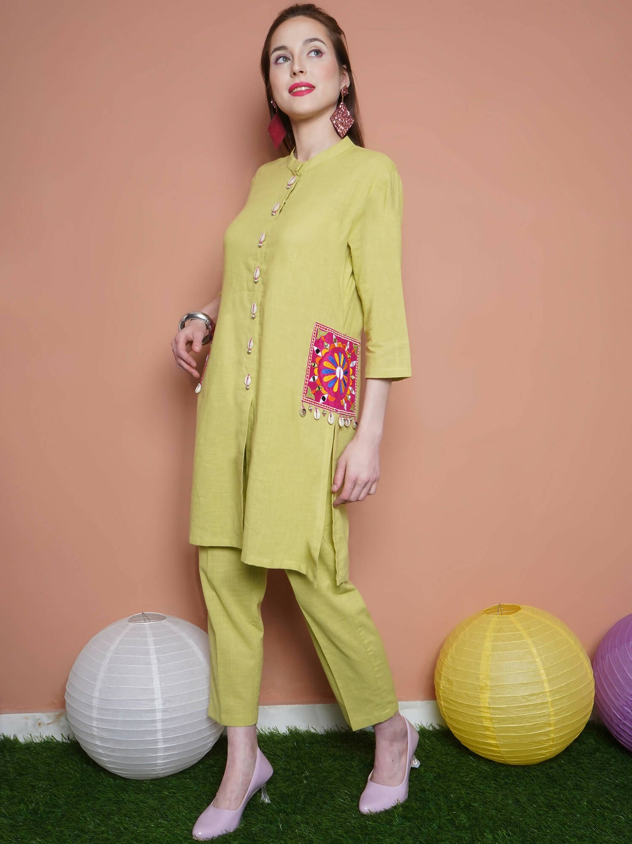 Women Republic Green Cotton Kurta Set With Embroidered Pockets - Distacart