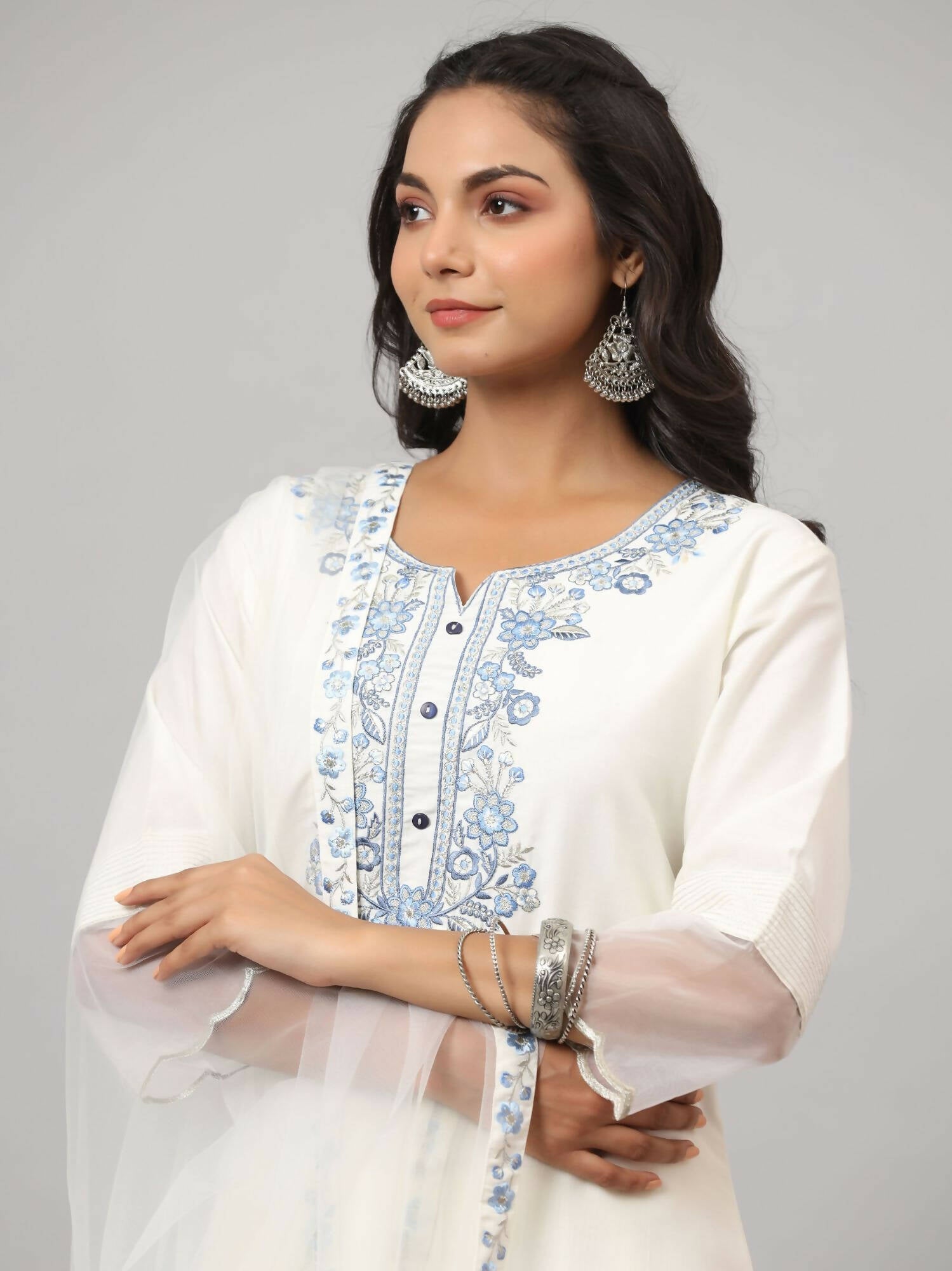 Juniper Women's White Chinnon Solid Embroidered Kurta Set - Distacart