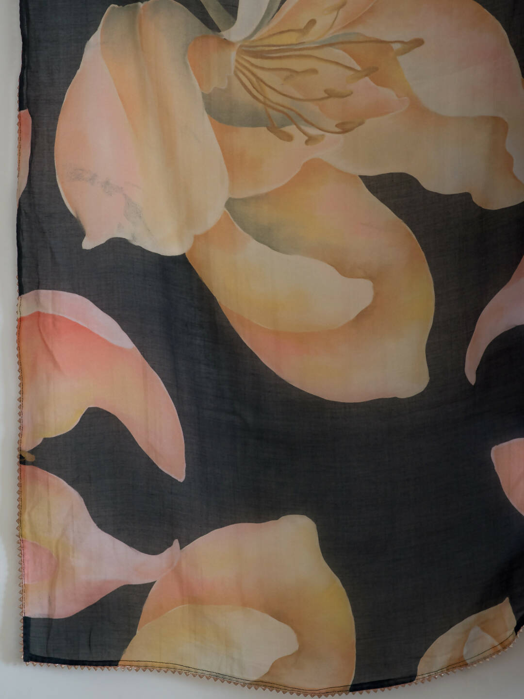 Suta Black Floral Pure Cotton Saree - Distacart