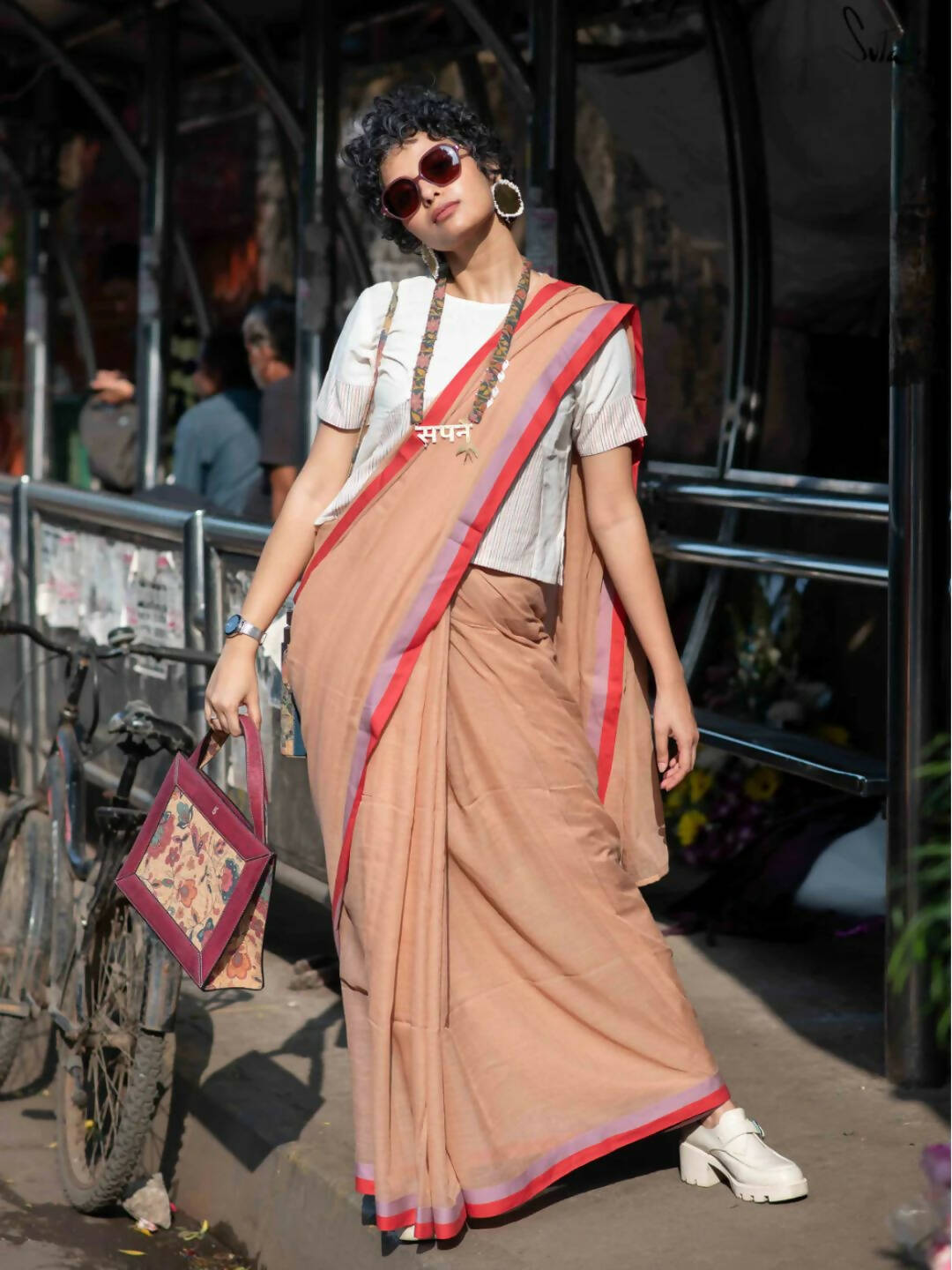 Suta Beige Solid Mul Cotton Saree - Distacart