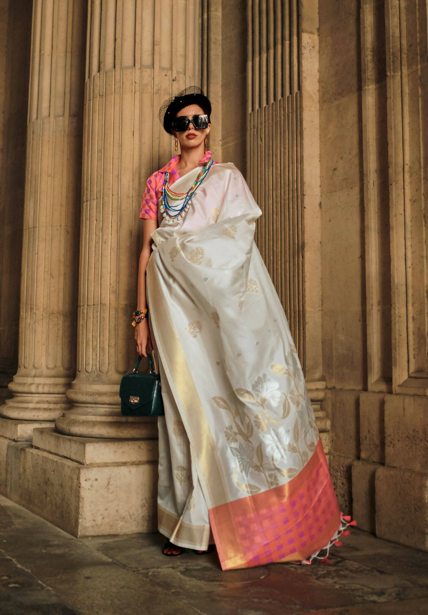 Petunia Flower Whitesoft Handloom Sik Zari & Thread Work, Contrast Pallu Saree - Rajtex Kube Silk - Distacart