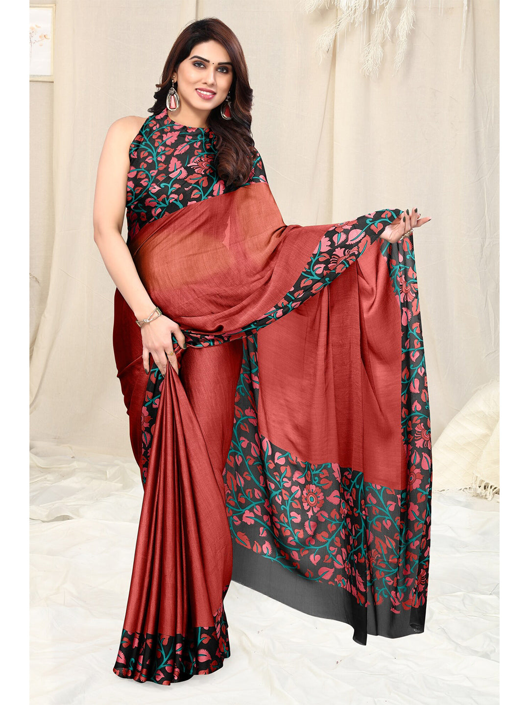 Kalini Floral Printed Bordered Saree - Distacart