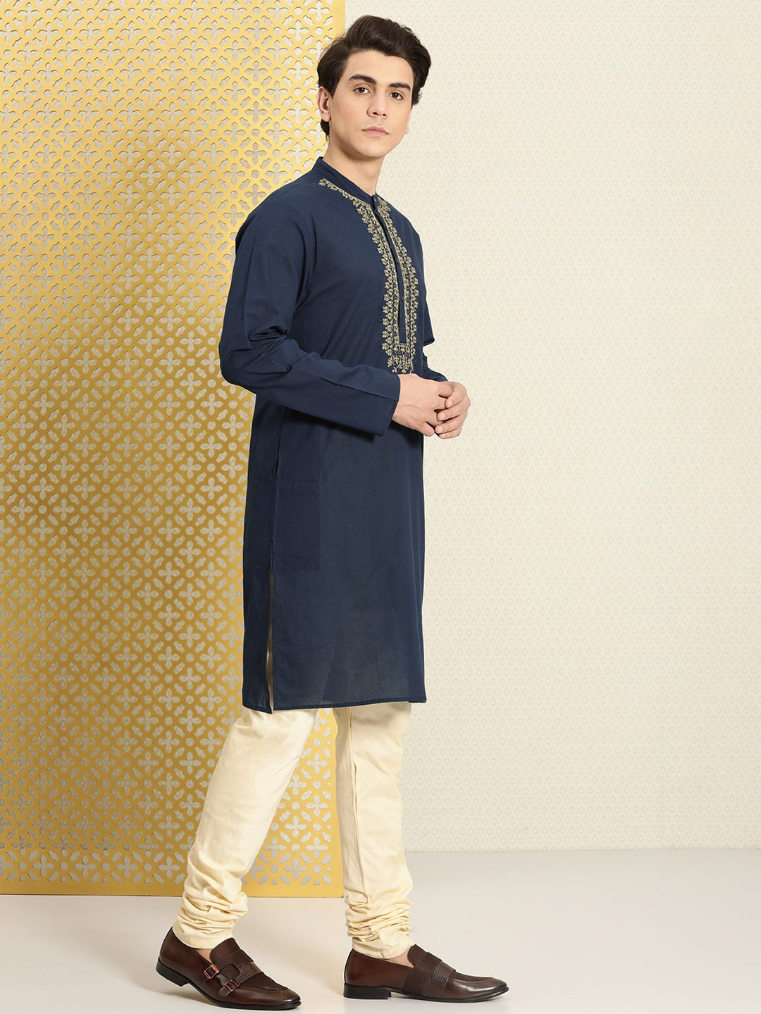 House of Pataudi Men Pure Cotton Yoke Design Jashn Kurta - Distacart