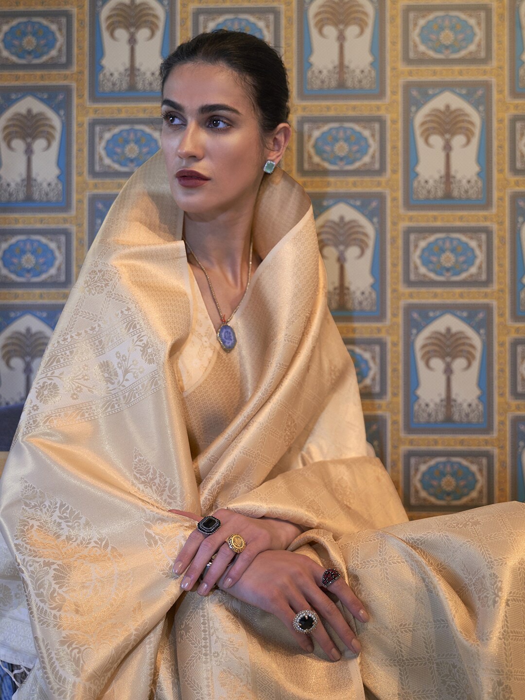 Mitera Cream-Coloured Ethnic Motifs Zari Saree - Distacart