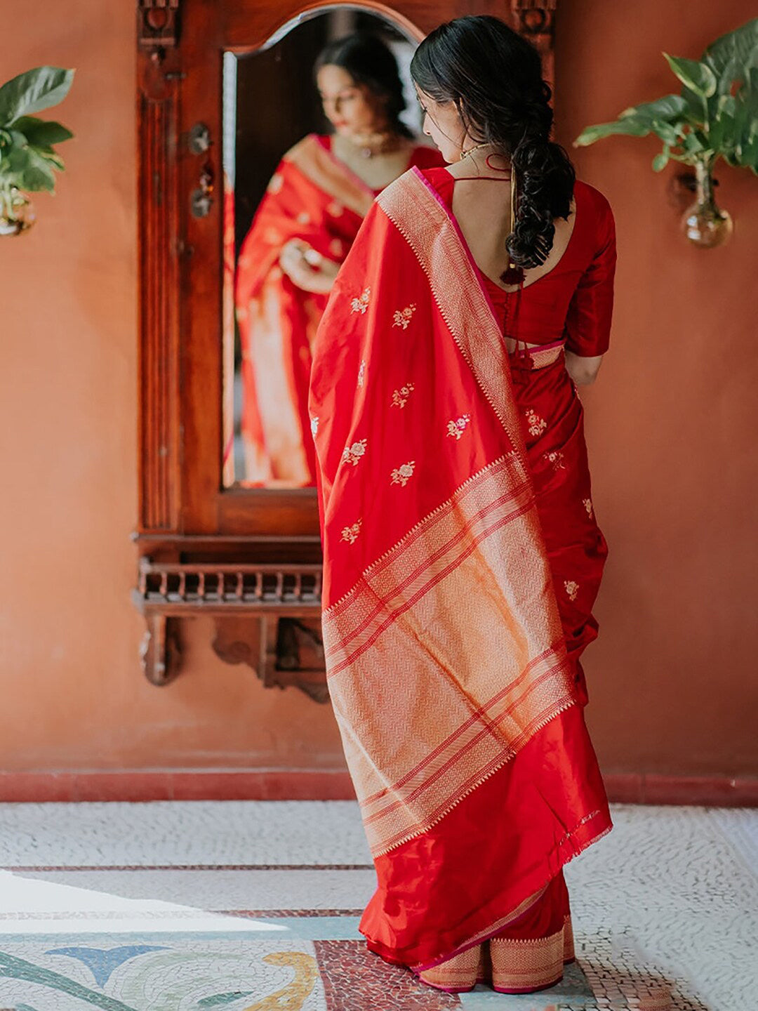 Kalini Floral Woven Design Zari Banarasi Saree - Distacart