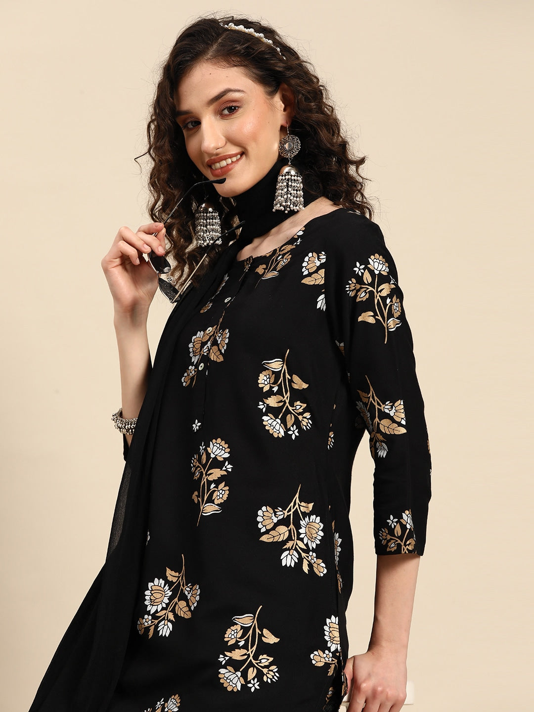Sangria Floral Printed Regular Kurta With Trousers & Dupatta - Distacart