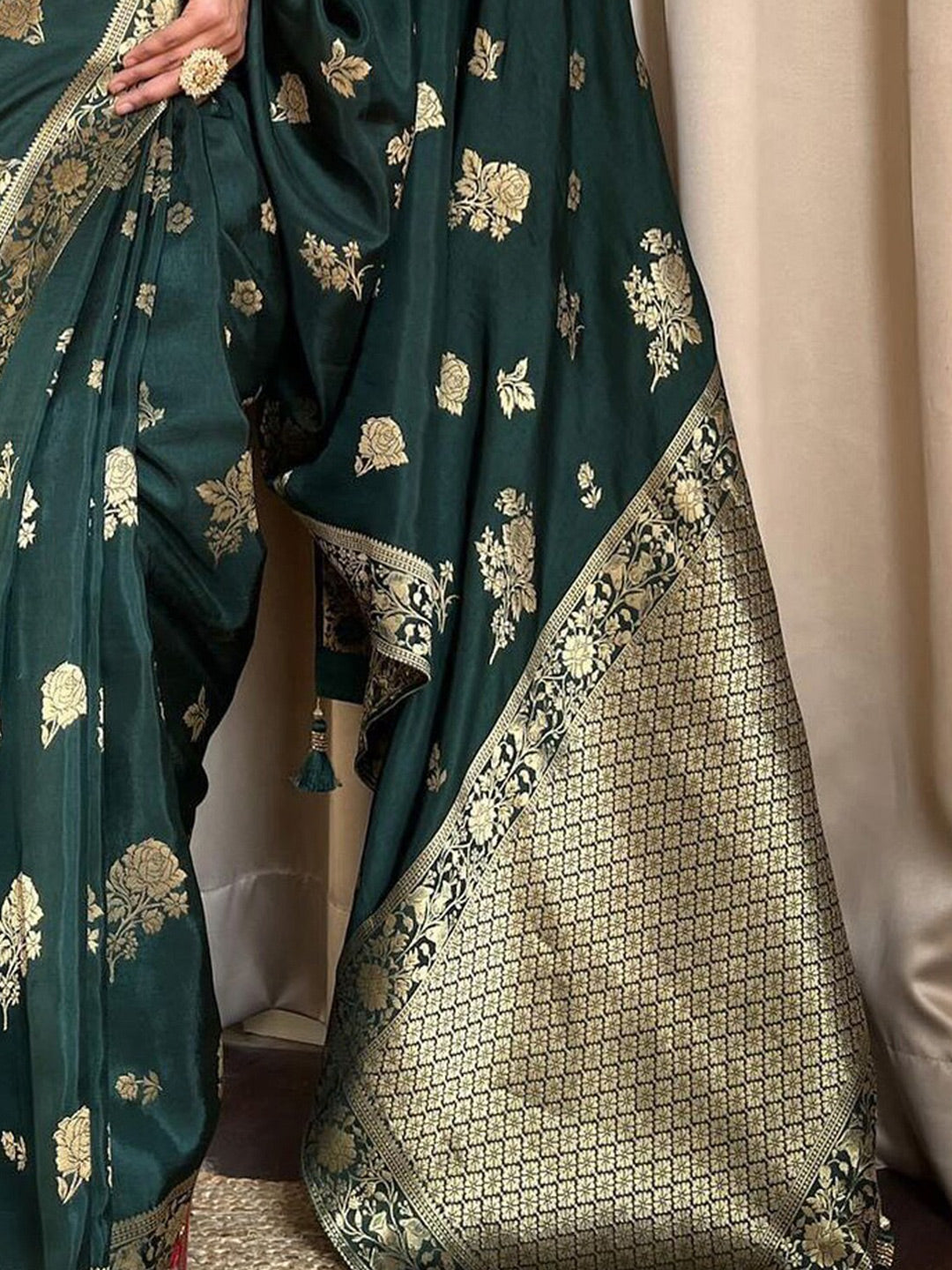 Kalini Woven Design Zari Banarasi Saree - Distacart