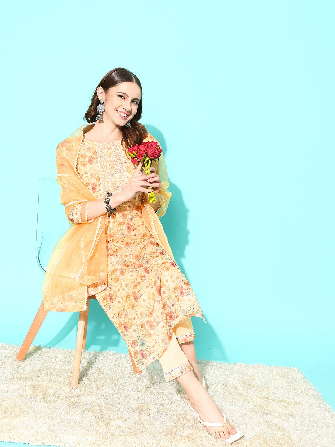 Sangria Floral Embroidered Regular Thread Work Linen Kurta with Trousers & With Dupatta - Distacart