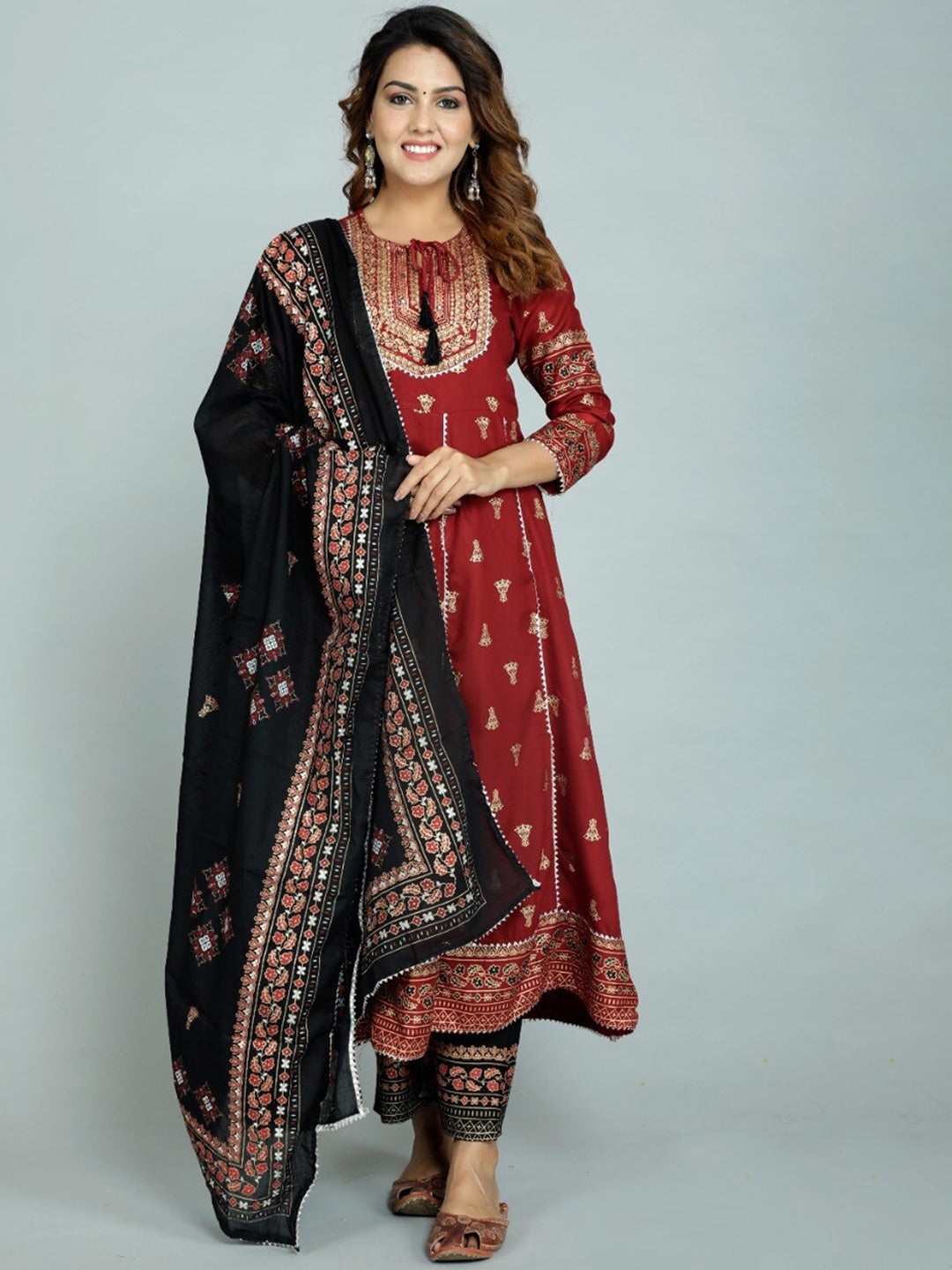 Black Chanderi Kurta with applique workblack chanderi dupatta and golden  trousers  The Indian Couture