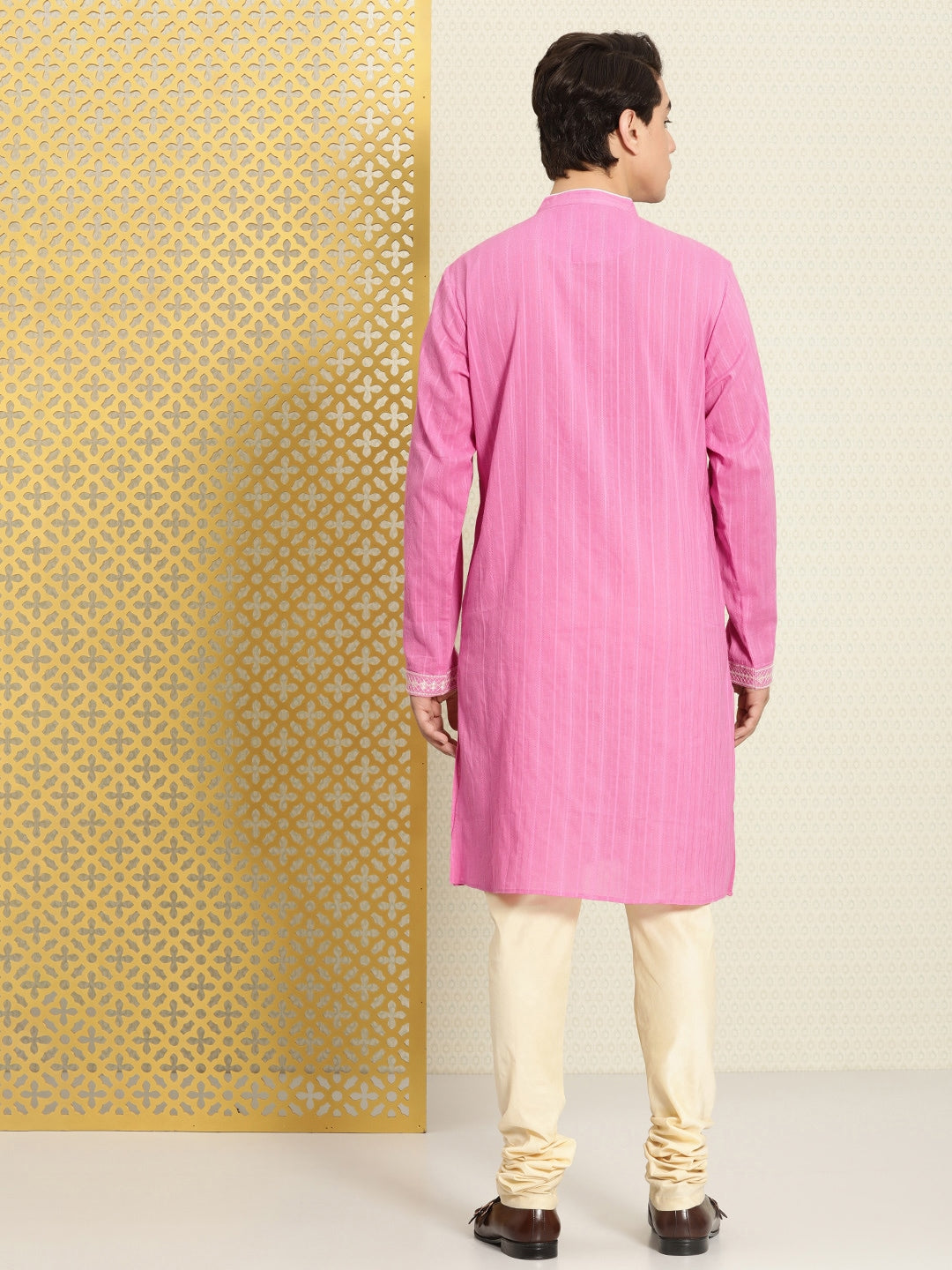House of Pataudi Men Pure Cotton Self Striped Embroidered Thread Work Jashn Kurta - Distacart