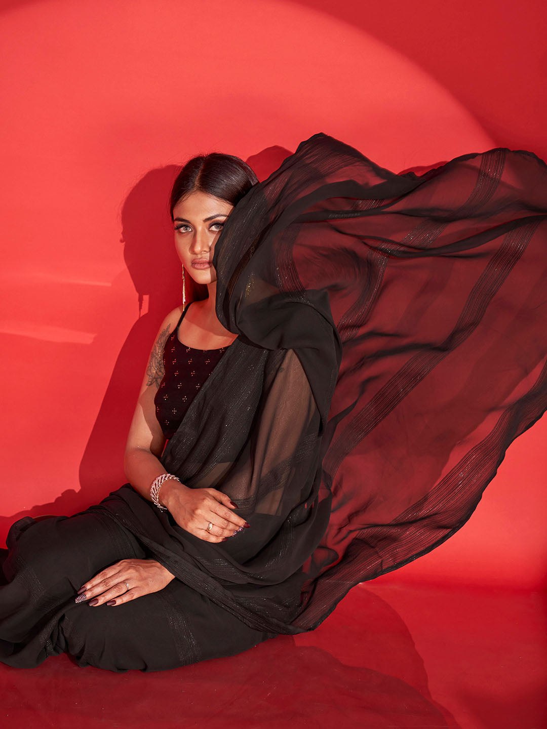 Tikhi Imli Zari Striped Saree - Distacart